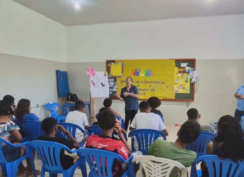 Roda de conversa no CRAS aborda… Roda de conversa no CRAS aborda…
