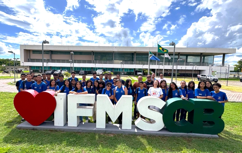Alunos da REME Ladário visitam IFMS…