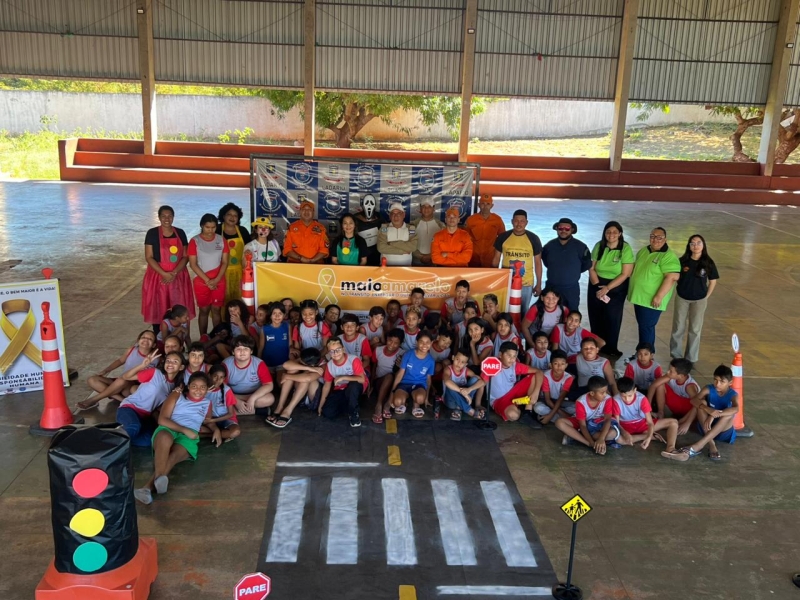 Teatro educativo leva conscientização sobre trânsito a alunos de escola municipal em Ladário Teatro educativo leva conscientização sobre trânsito a alunos de escola municipal em Ladário