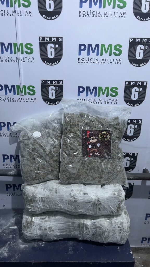Polícia Militar apreende adolescente por tráfico de drogas no Posto Lampião Aceso Polícia Militar apreende adolescente por tráfico de drogas no Posto Lampião Aceso