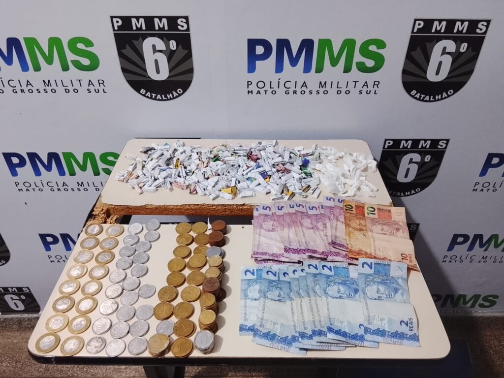 Polícia Militar prende traficantes e usuário em Corumbá Polícia Militar prende traficantes e usuário em Corumbá