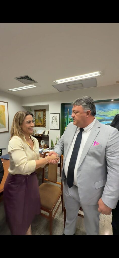 Prefeito Munir Sadeq Ramunieh Participa da Marcha em Defesa dos Municípios em Brasília Prefeito Munir Sadeq Ramunieh Participa da Marcha em Defesa dos Municípios em Brasília