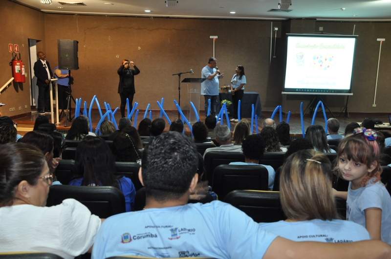 Encerramento do Abril Azul reúne… Encerramento do Abril Azul reúne…