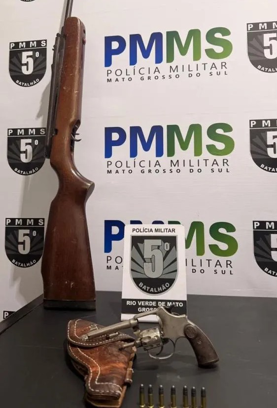 Polícia Militar prende homem por violência doméstica e apreende armas em fazenda no Pantanal em Rio Verde Polícia Militar prende homem por violência doméstica e apreende armas em fazenda no Pantanal em Rio Verde