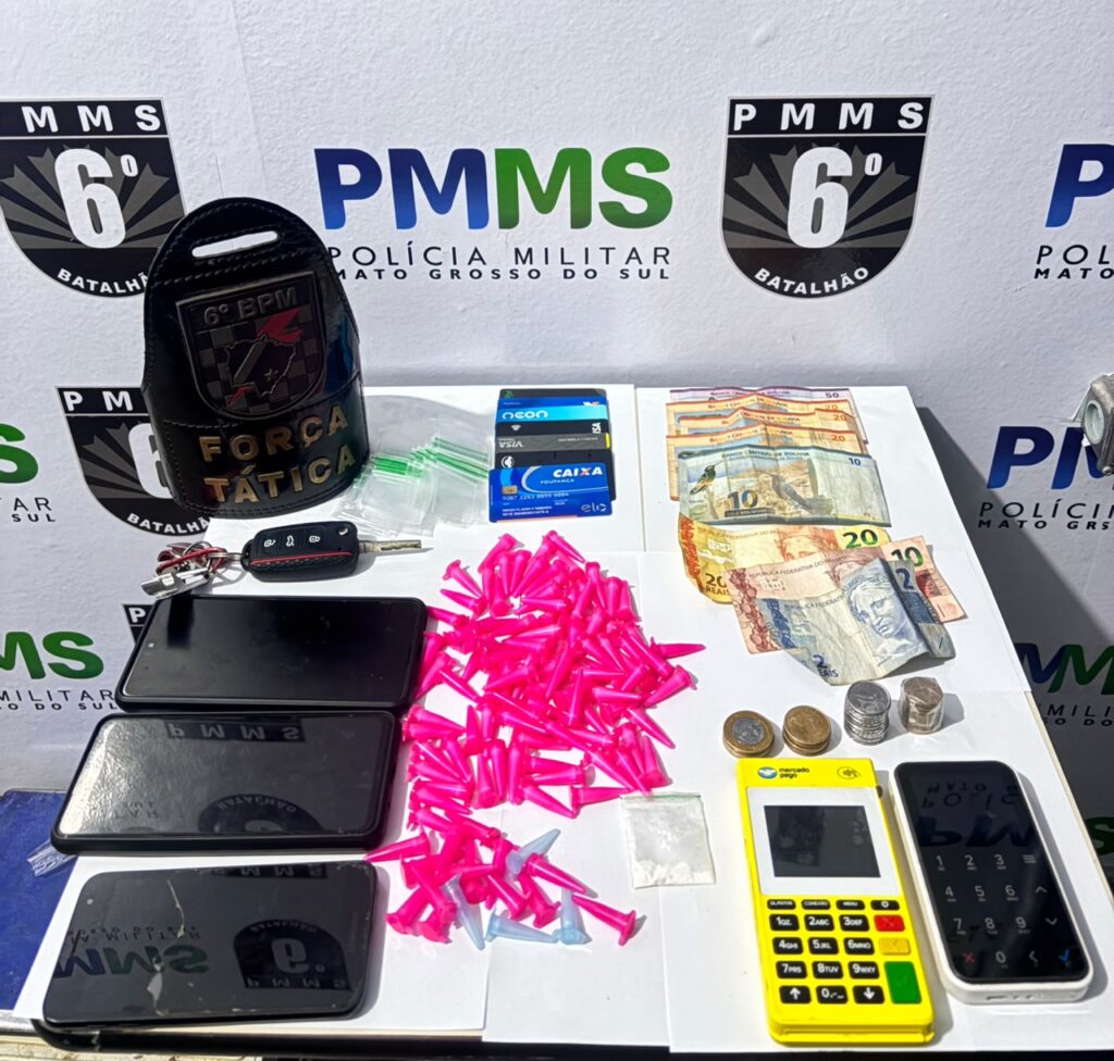 POLÍCIA MILITAR PRENDE SUSPEITO E FRUSTRA COMÉRCIO DE DROGAS DURANTE PATRULHAMENTO POLÍCIA MILITAR PRENDE SUSPEITO E FRUSTRA COMÉRCIO DE DROGAS DURANTE PATRULHAMENTO