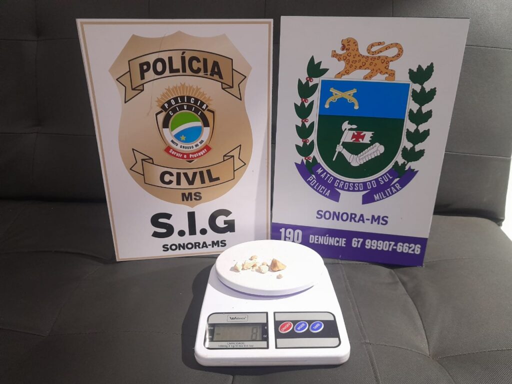 Polícia Militar prende um homem por tráfico de drogas e outro por porte de entorpecente em Sonora Polícia Militar prende um homem por tráfico de drogas e outro por porte de entorpecente em Sonora