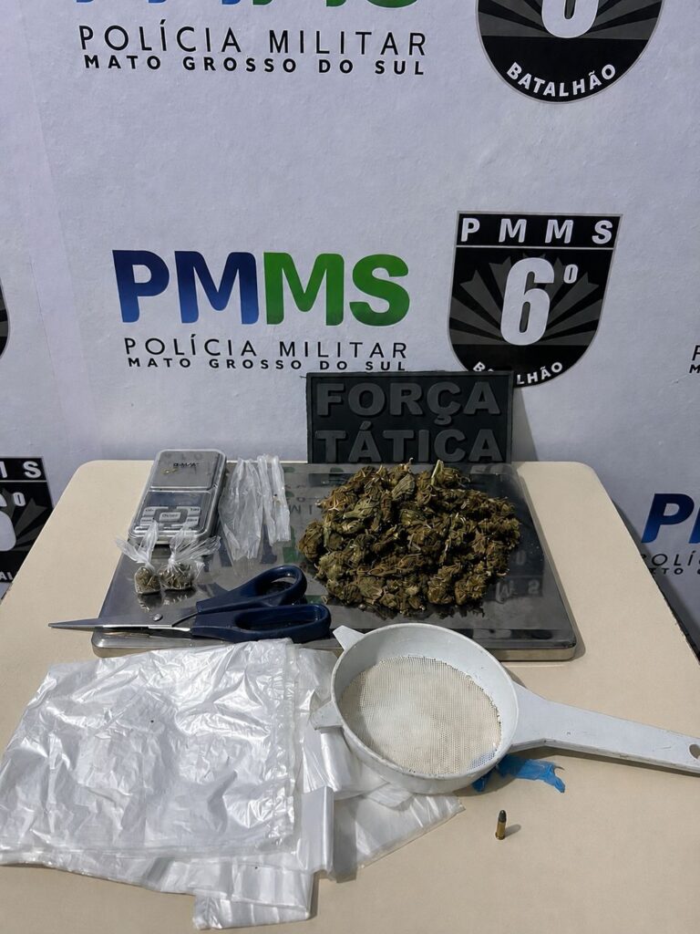 POLÍCIA MILITAR DESARTICULA PONTO DE TRÁFICO E REFORÇA SEGURANÇA EM CORUMBÁ POLÍCIA MILITAR DESARTICULA PONTO DE TRÁFICO E REFORÇA SEGURANÇA EM CORUMBÁ