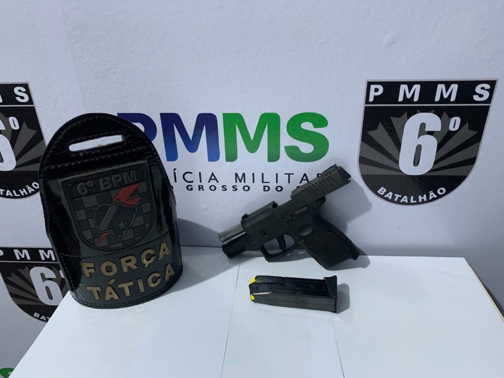 POLÍCIA MILITAR FRUSTRA AÇÃO SUSPEITA E RETIRA PISTOLA DE CIRCULAÇÃO EM LADÁRIO POLÍCIA MILITAR FRUSTRA AÇÃO SUSPEITA E RETIRA PISTOLA DE CIRCULAÇÃO EM LADÁRIO