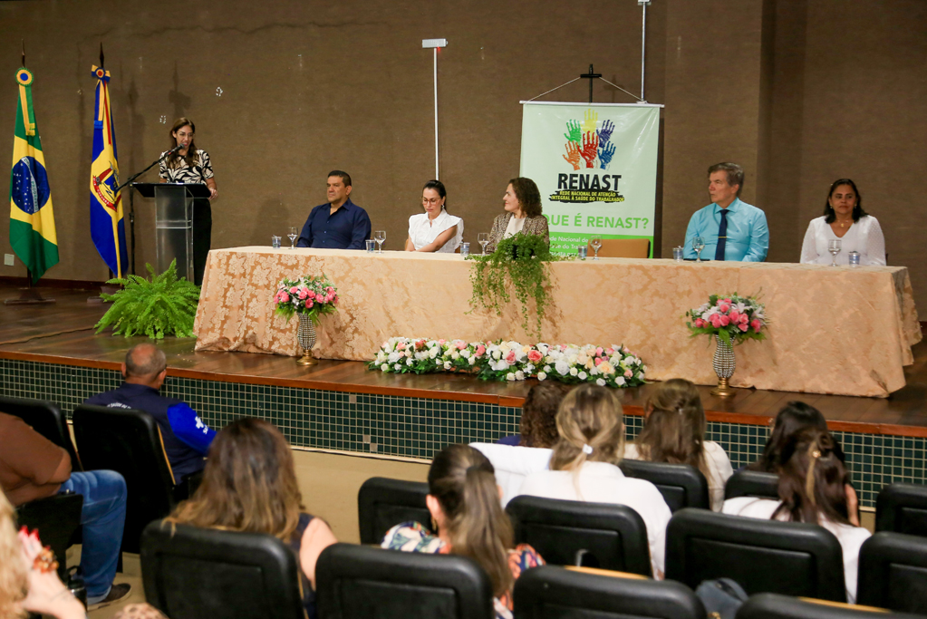 Corumbá sedia encontro para fortalecer rede de atenção à saúde do trabalhador Corumbá sedia encontro para fortalecer rede de atenção à saúde do trabalhador
