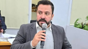 Vereador Propõe Estacionamento Transversal para Aumentar Vagas no Centro Vereador Propõe Estacionamento Transversal para Aumentar Vagas no Centro