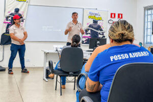 AGETRAT reforça conscientização e segurança durante curso de reciclagem para condutores AGETRAT reforça conscientização e segurança durante curso de reciclagem para condutores